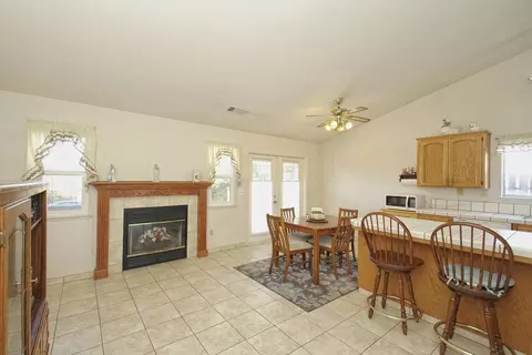 658 Alamine Dr, Redding, CA 96003 photo 10