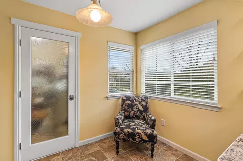 228 Mammoth Path, Redding, CA 96003 photo 16