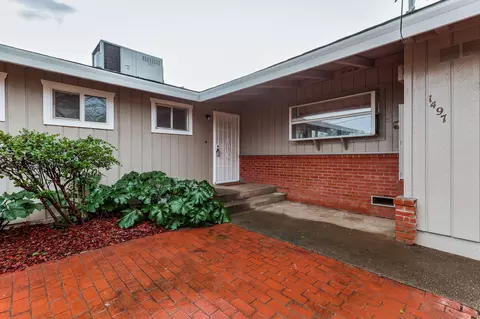 1497 Riviera Dr, Redding, CA 96001 photo 4