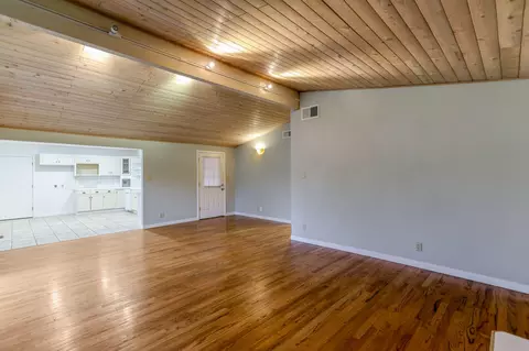 1497 Riviera Dr, Redding, CA 96001 photo 12