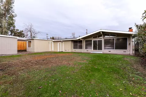 1497 Riviera Dr, Redding, CA 96001 photo 7