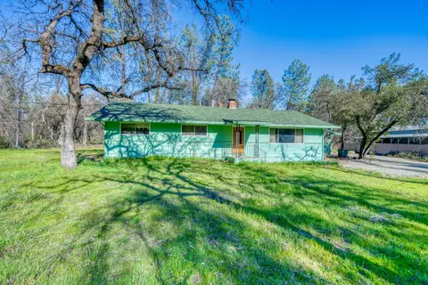 18145 Ranchera Rd, Shasta Lake, CA 96019