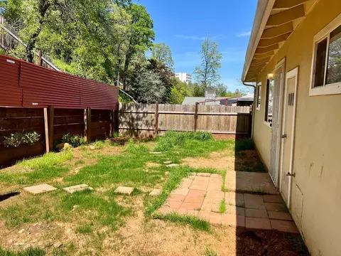 2918 West St, Redding, CA 96001 photo 13