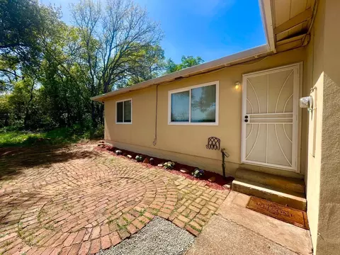 2918 West St, Redding, CA 96001 photo 4