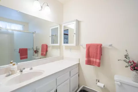 1486 Casa Vereda Way, Redding, CA 96003 photo 15