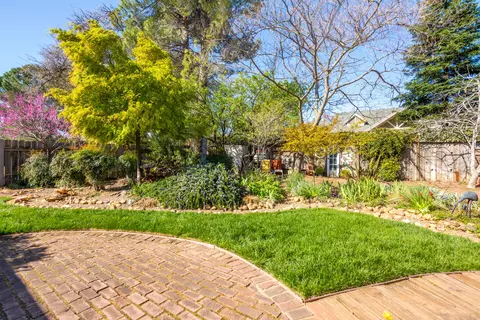 1486 Casa Vereda Way, Redding, CA 96003 photo 20