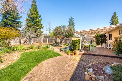 1486 Casa Vereda Way, Redding, CA 96003 photo 21