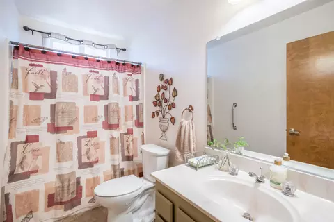 1486 Casa Vereda Way, Redding, CA 96003 photo 14