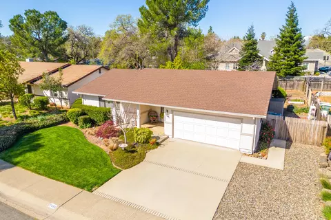 1486 Casa Vereda Way, Redding, CA 96003 photo 3