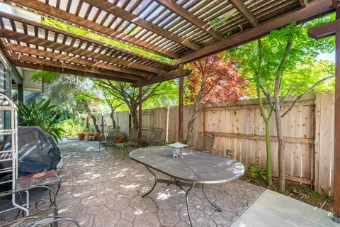 2832 Howard Dr, Redding, CA 96001 photo 35