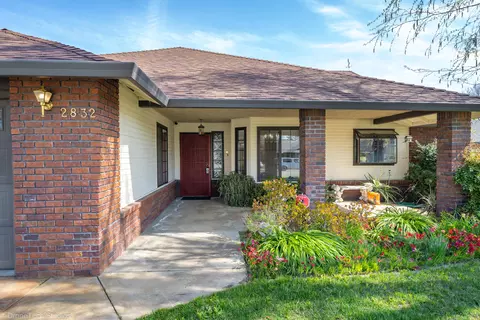 2832 Howard Dr, Redding, CA 96001 photo 5