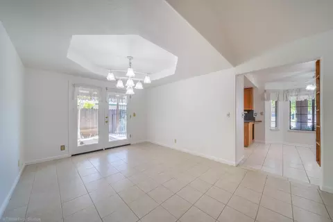2832 Howard Dr, Redding, CA 96001 photo 10
