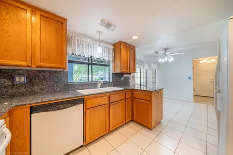 2832 Howard Dr, Redding, CA 96001 photo 18