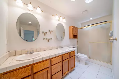 2832 Howard Dr, Redding, CA 96001 photo 23