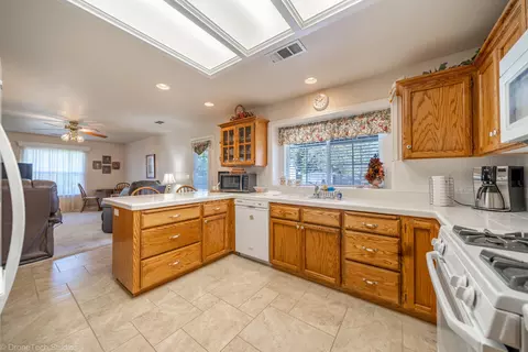 2380 El Vista St, Redding, CA 96002 photo 21