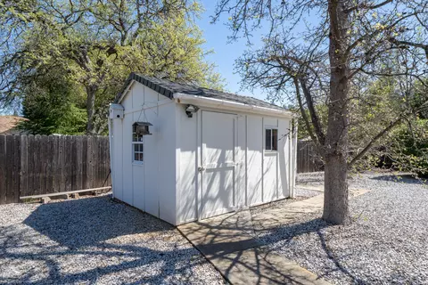 2380 El Vista St, Redding, CA 96002 photo 54