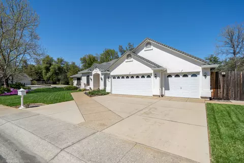 2380 El Vista St, Redding, CA 96002 photo 5