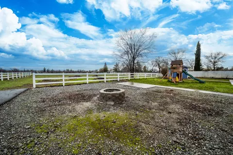 13686 Trinity Ave, Red Bluff, CA 96080 photo 19