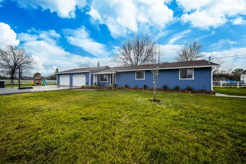 13686 Trinity Ave, Red Bluff, CA 96080 photo 1