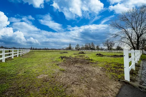 13686 Trinity Ave, Red Bluff, CA 96080 photo 20
