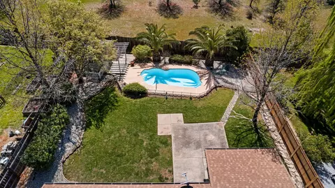 1905 Juarez Ln, Redding, CA 96003 photo 1