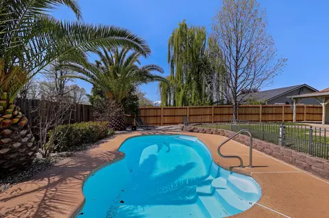 1905 Juarez Ln, Redding, CA 96003 photo 24