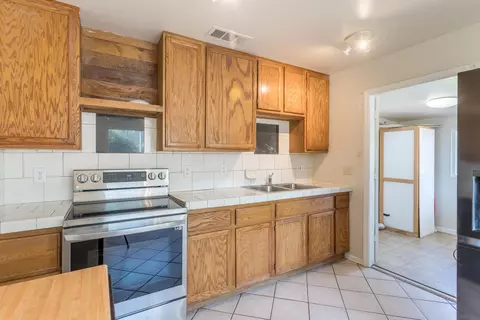 1525 Mesa St, Redding, CA 96001 photo 10