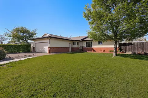 115 Walton Ave, Red Bluff, CA 96080