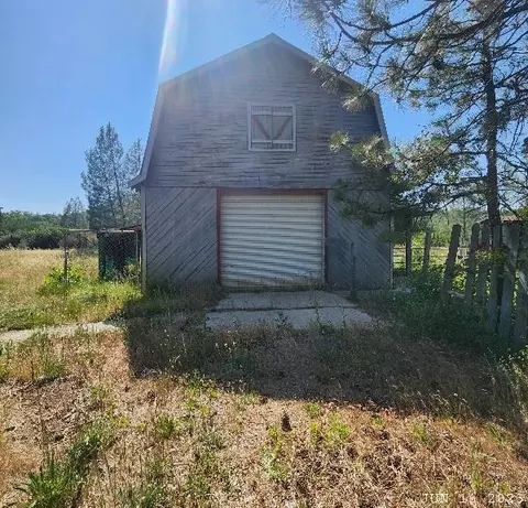 29652 Ca-299, Round Mountain, CA 96084 photo 5