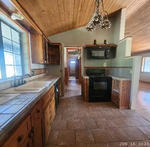 29652 Ca-299, Round Mountain, CA 96084 photo 30