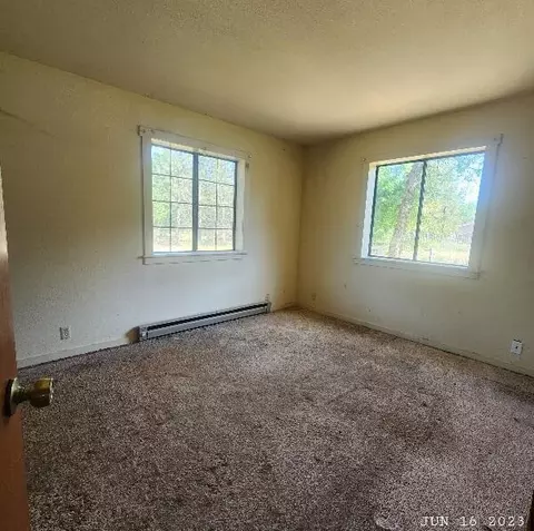 29652 Ca-299, Round Mountain, CA 96084 photo 17