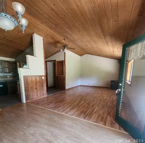 29652 Ca-299, Round Mountain, CA 96084 photo 38