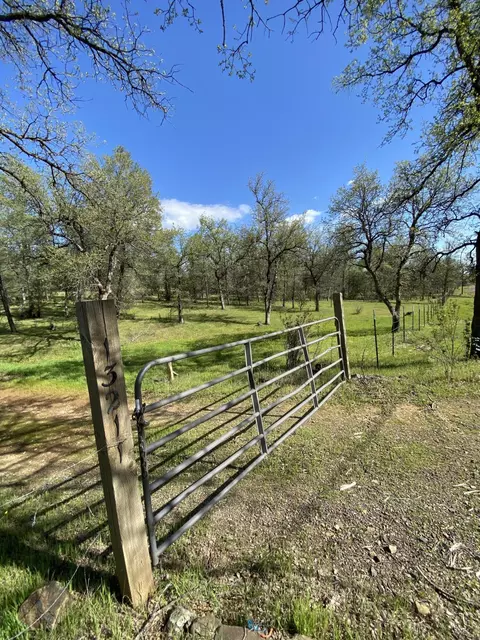 13211 Intermountain Rd, Redding, CA 96003 photo 9