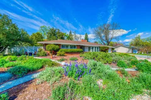 830 Hallmark Dr, Redding, CA 96001