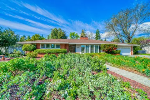 830 Hallmark Dr, Redding, CA 96001 photo 2