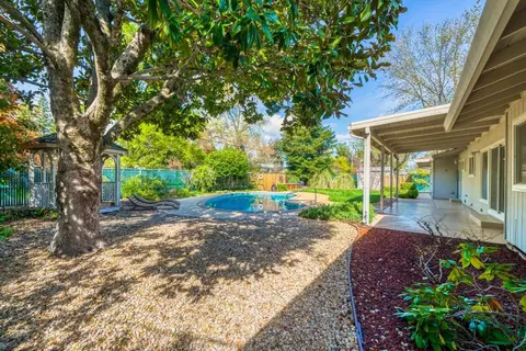 830 Hallmark Dr, Redding, CA 96001 photo 40