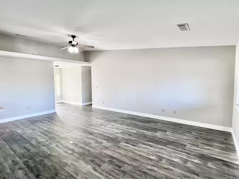 1691 Whistling Dr, Redding, CA 96003 photo 5