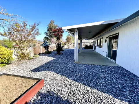 1691 Whistling Dr, Redding, CA 96003 photo 14