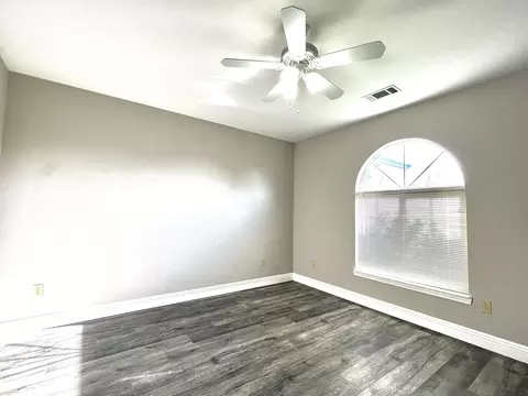 1691 Whistling Dr, Redding, CA 96003 photo 8