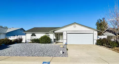 1691 Whistling Dr, Redding, CA 96003