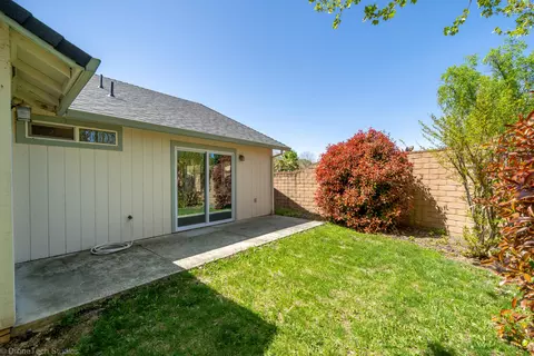 505 Yolla Bolly Trl, Redding, CA 96003 photo 32