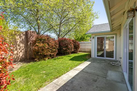 505 Yolla Bolly Trl, Redding, CA 96003 photo 31
