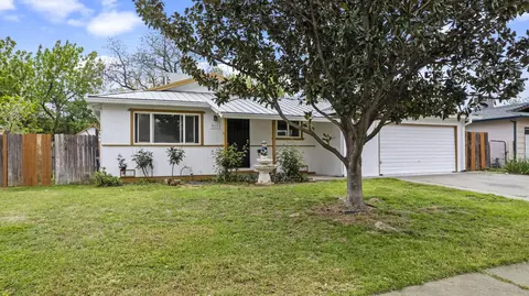 915 Hasvold Dr, Red Bluff, CA 96080