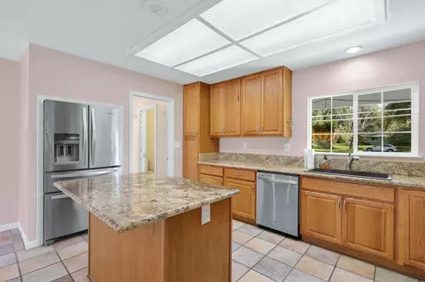 8759 Redbank Rd, Redding, CA 96001 photo 8