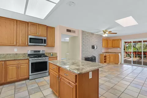 8759 Redbank Rd, Redding, CA 96001 photo 9