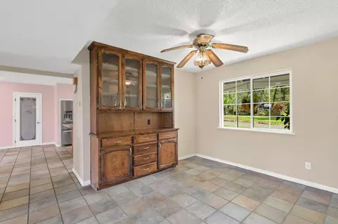 8759 Redbank Rd, Redding, CA 96001 photo 4