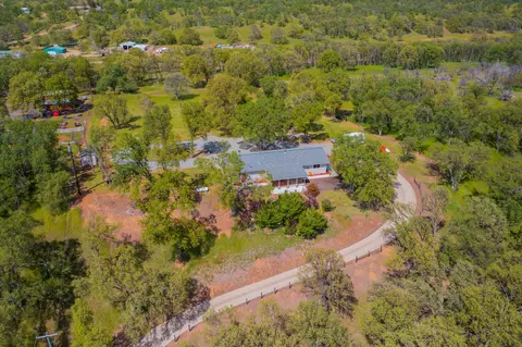 17380 Hooker Creek Rd, Cottonwood, CA 96022