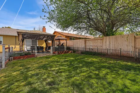 1243 Ledell Dr, Redding, CA 96002 photo 31