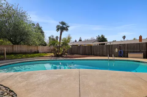 1243 Ledell Dr, Redding, CA 96002 photo 35