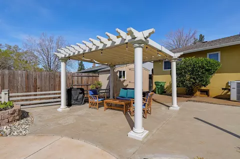 1243 Ledell Dr, Redding, CA 96002 photo 36